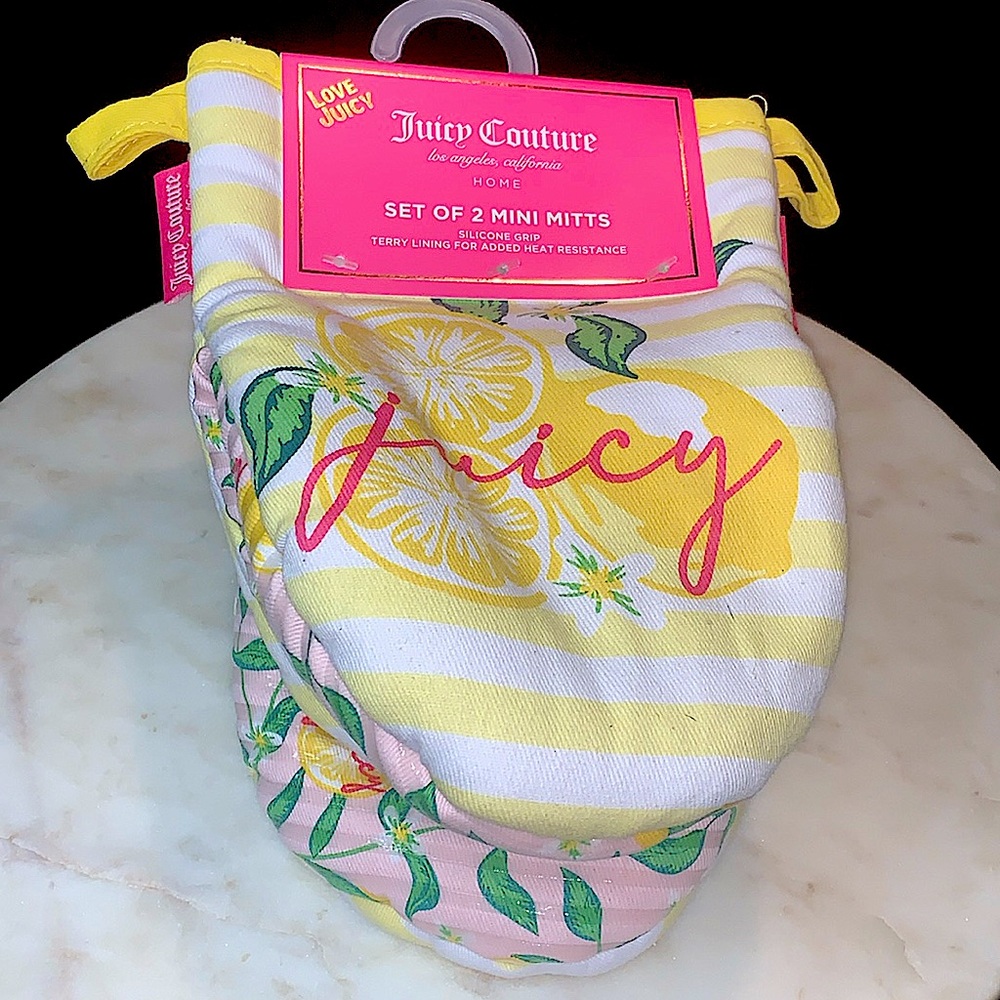 JUICY COUTURE MINI MITTS SET OF 2 LEMONS PRINT NEW SILICONE HOME